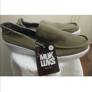 Military green slip on